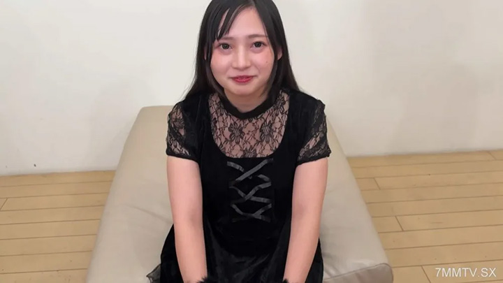 fc2-ppv-4702692-Akihabara辦公室夫人Erika吞下了她在5天內積累的精液，並以最好的Nebaspe和連續的噴水